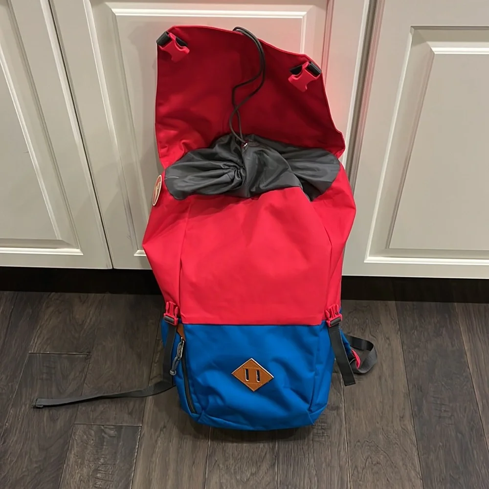 Jansport Pike Backpack bool bag new slalom red myko 1465 cubic inches 15” laptop